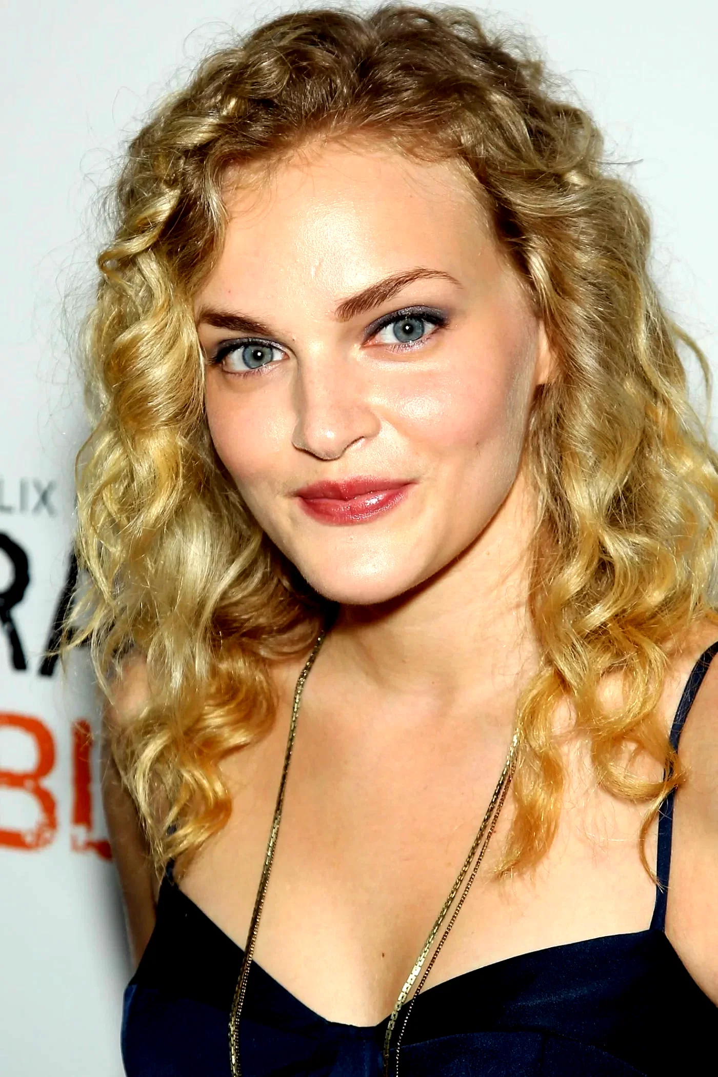  Madeline Brewer
