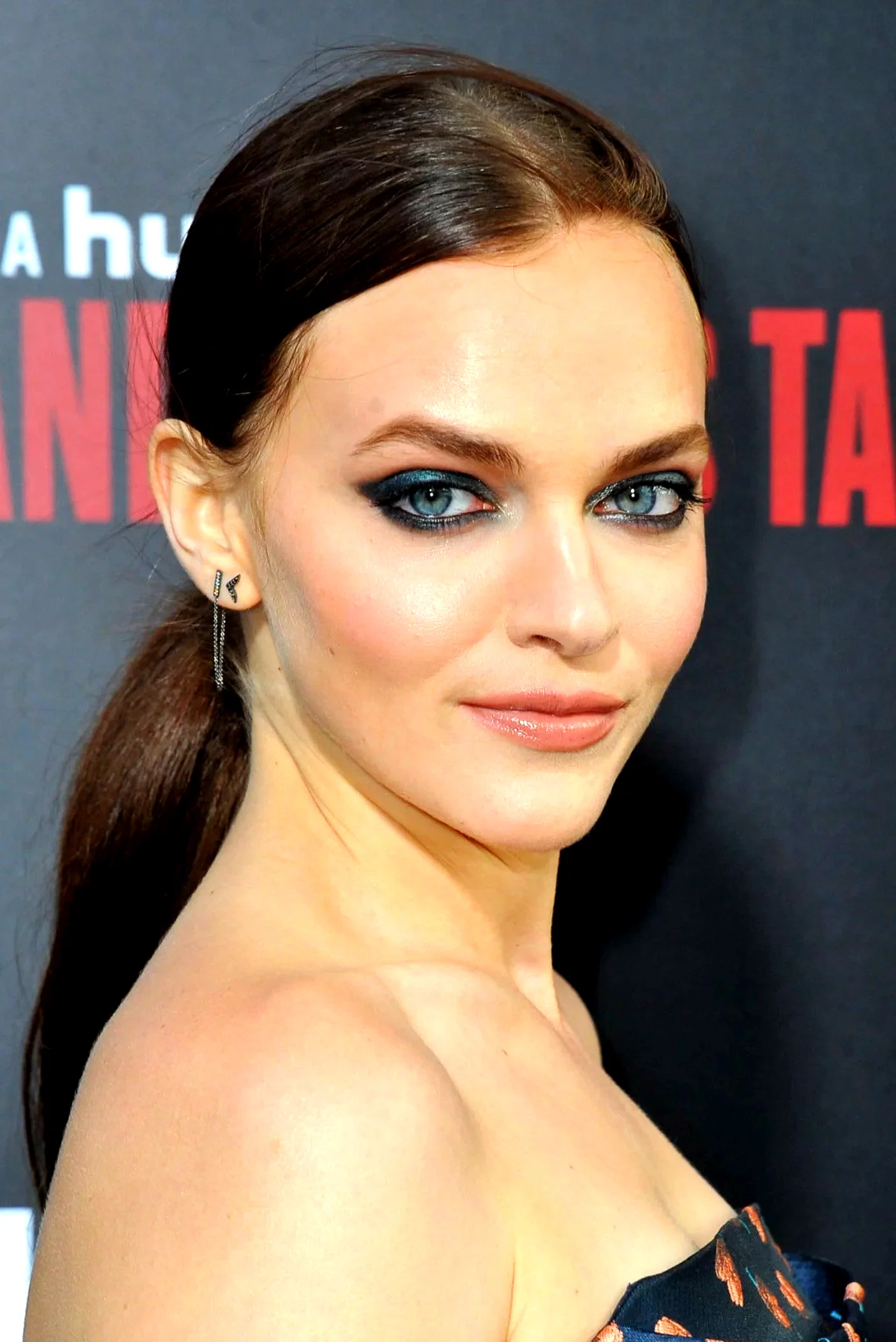  Madeline Brewer