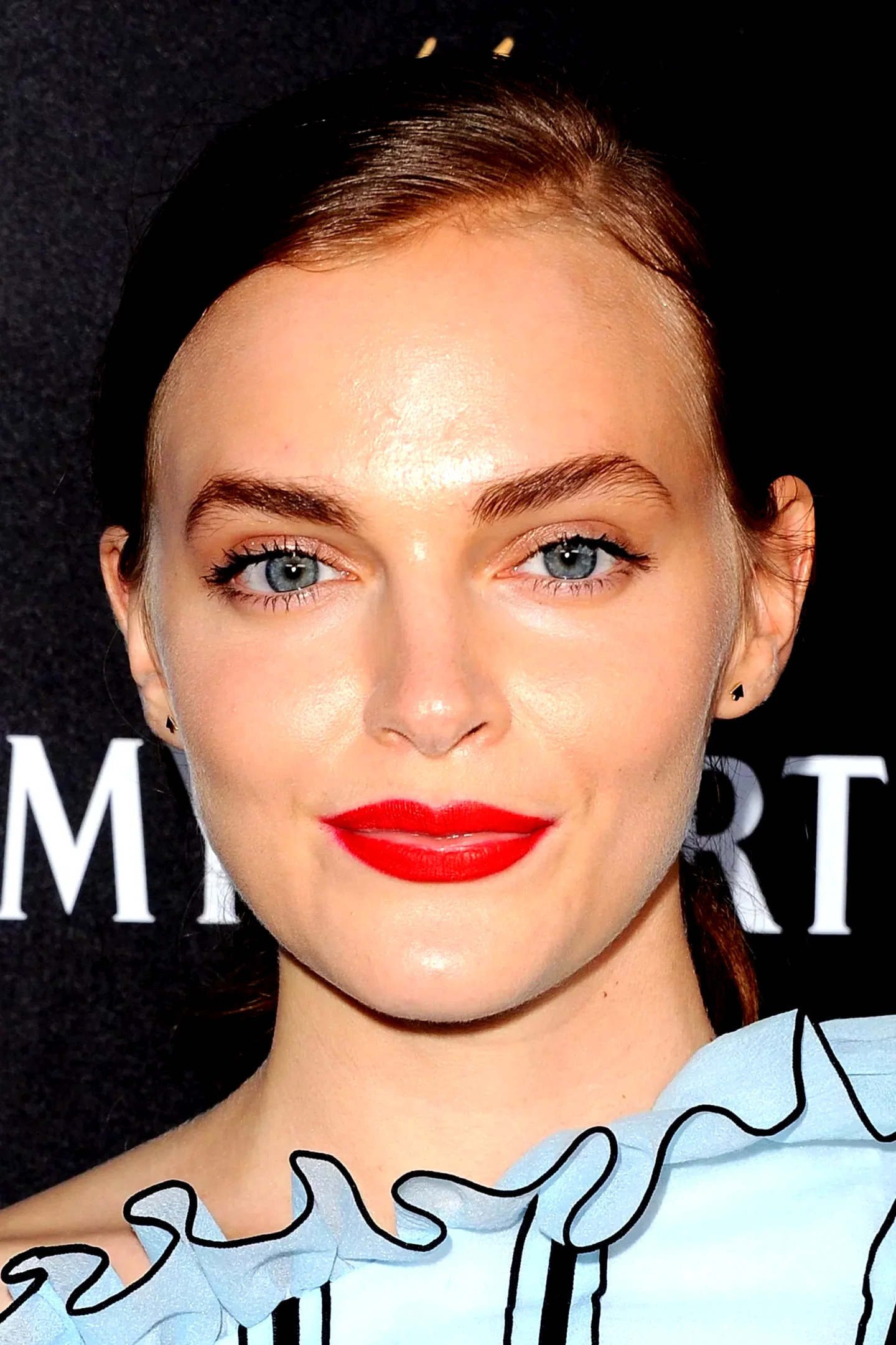  Madeline Brewer