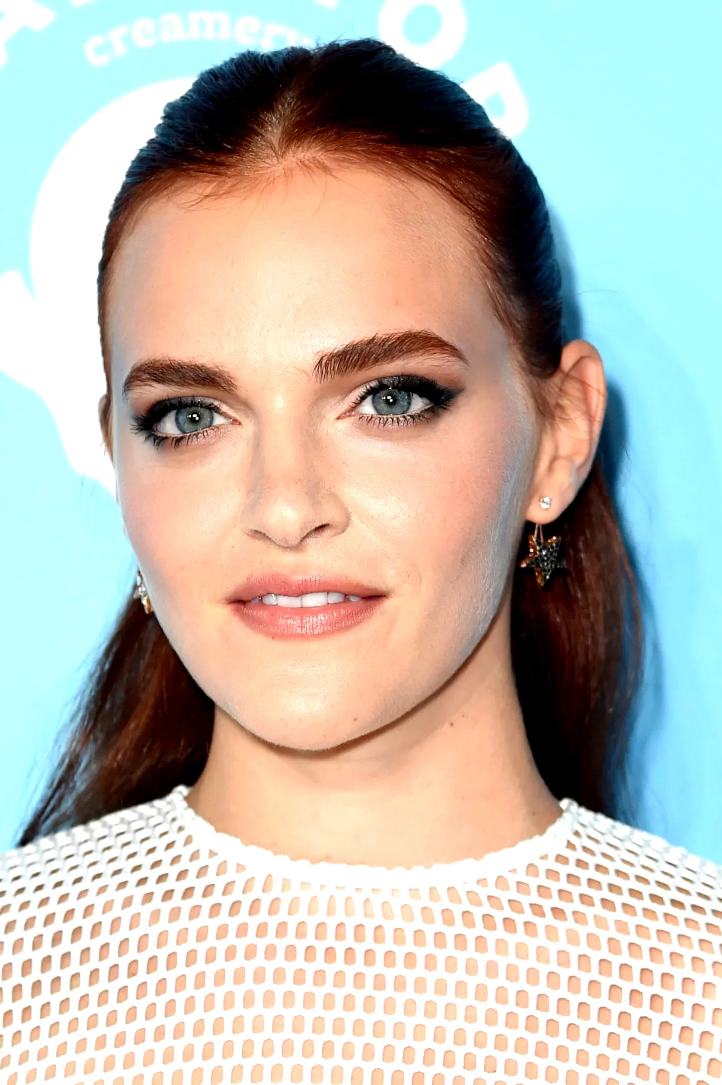  Madeline Brewer