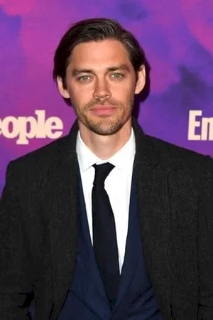  Tom Payne photo