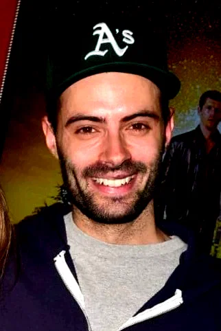  Jonathan Helpert