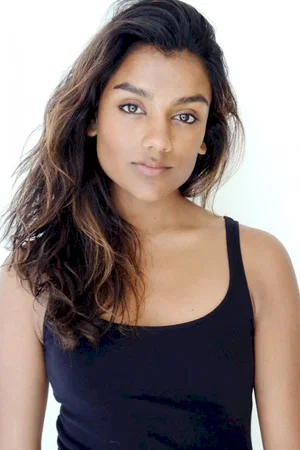  Simone Ashley photo
