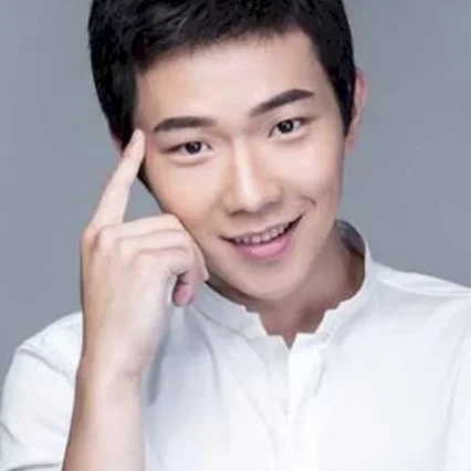  Zhang Yichi