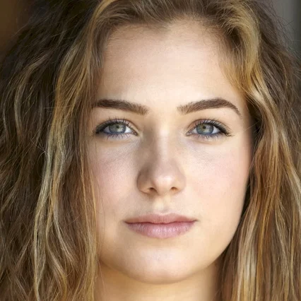 Haley Lu Richardson