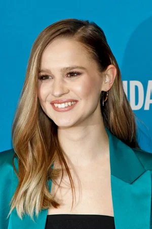  Clara Rugaard