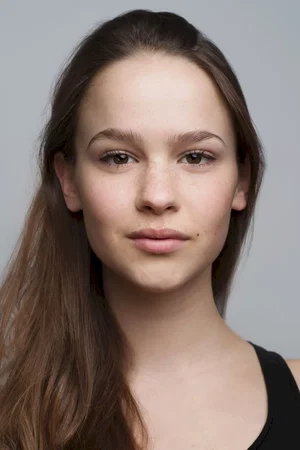  Clara Rugaard photo