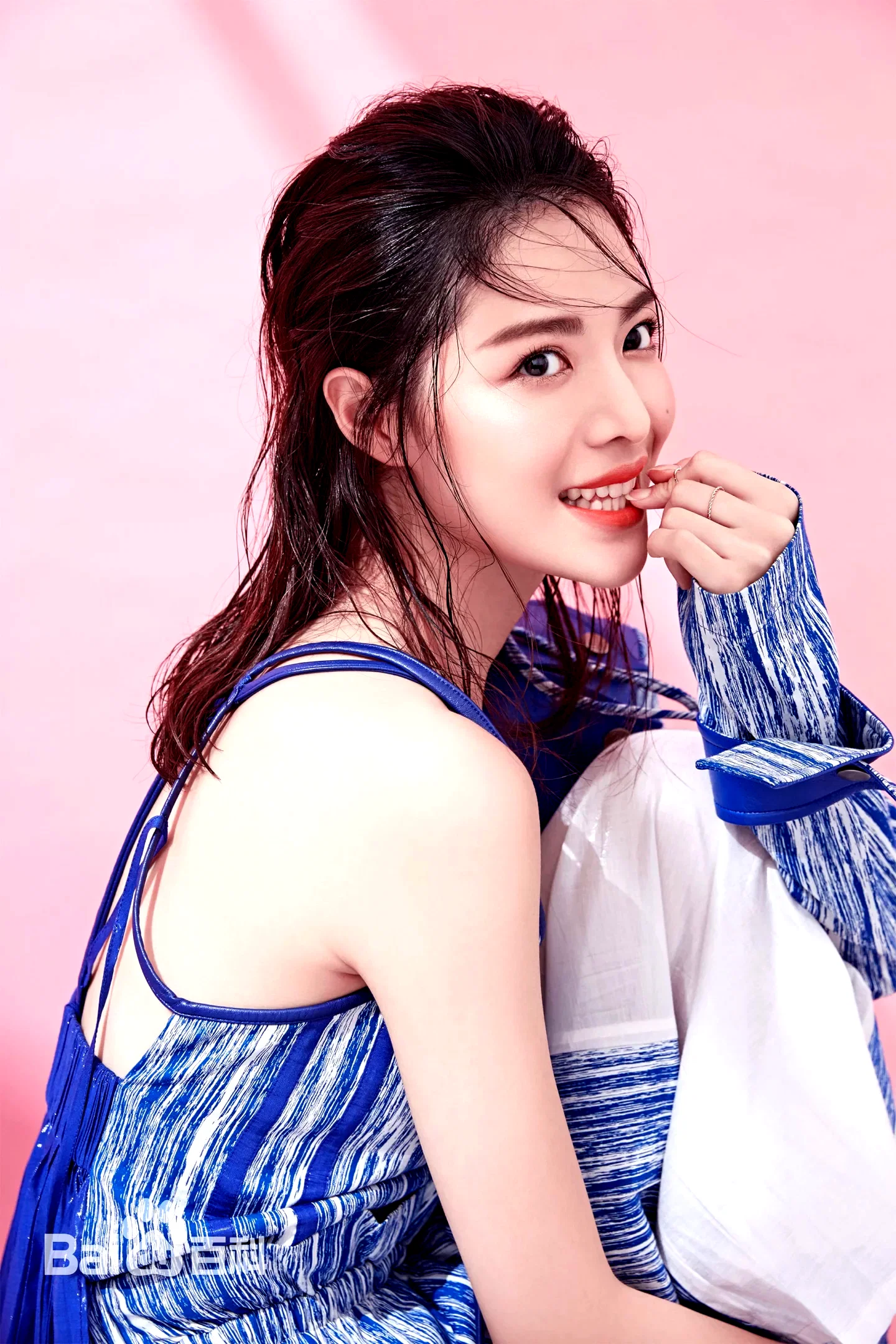  Elane Zhong