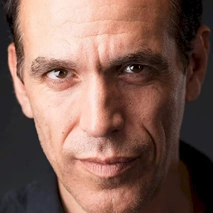  Christopher Sciueref