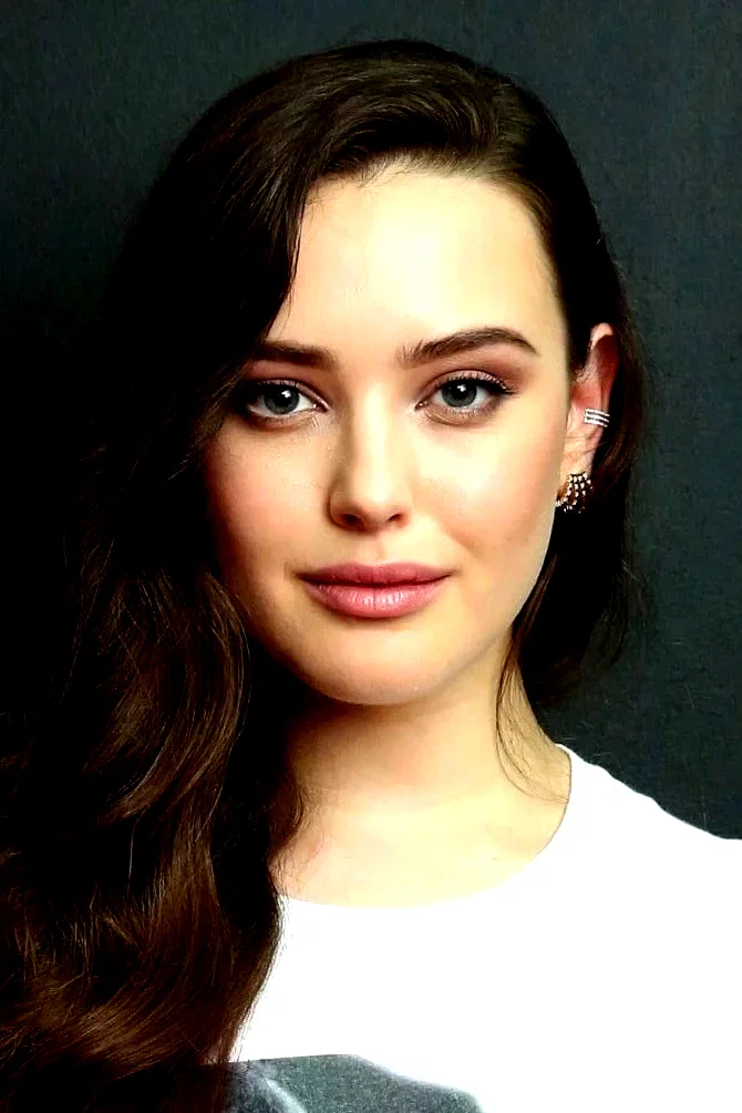  Katherine Langford