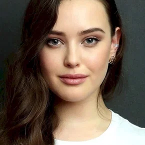 Photo star :  Katherine Langford
