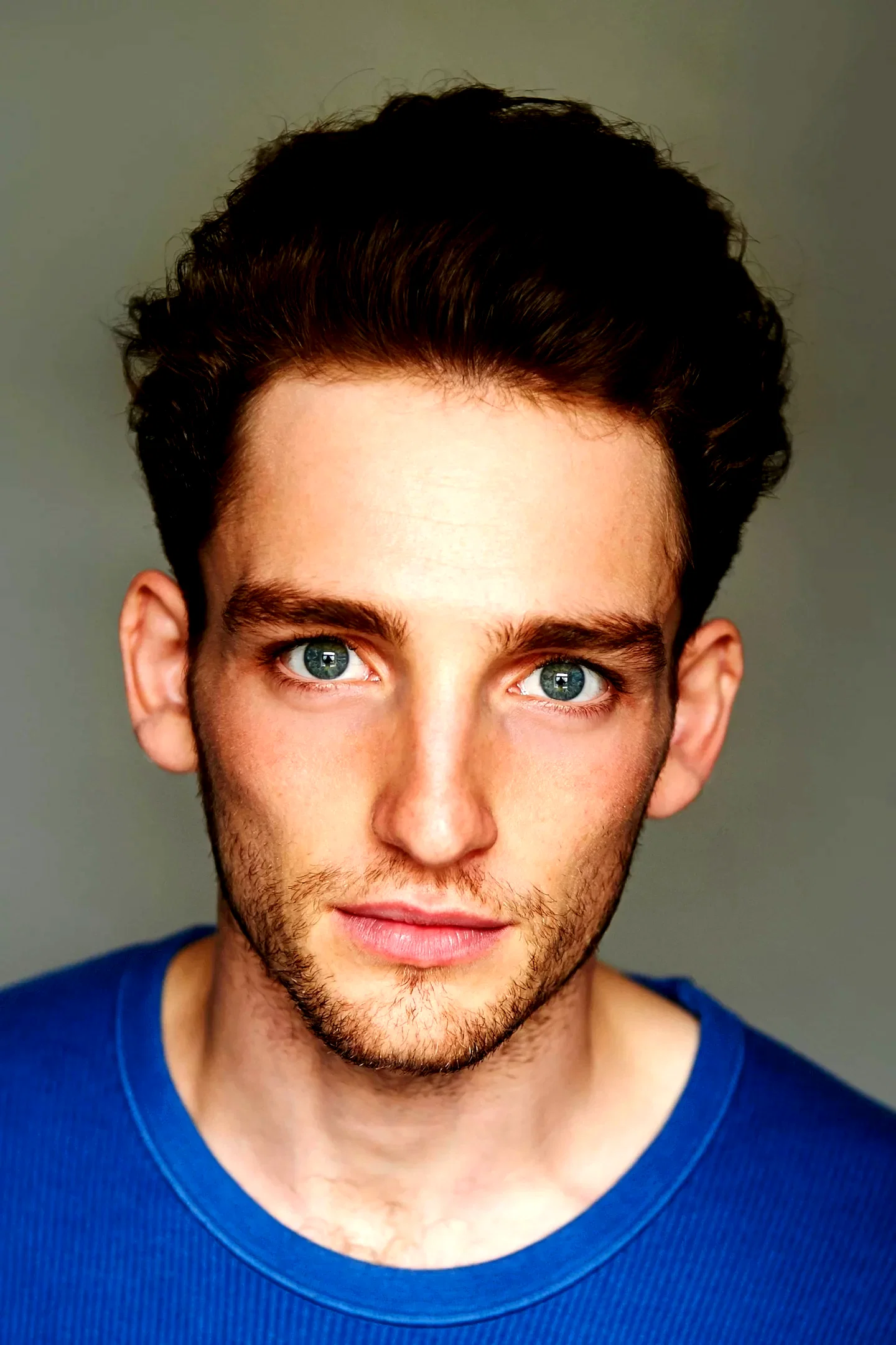  Laurie Davidson