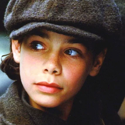  Meredith Salenger