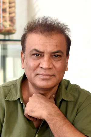  Vipin Sharma photo