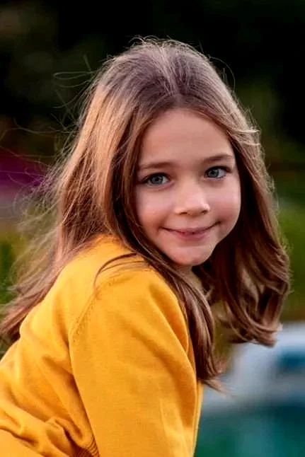  Nisa Sofiya Aksongur