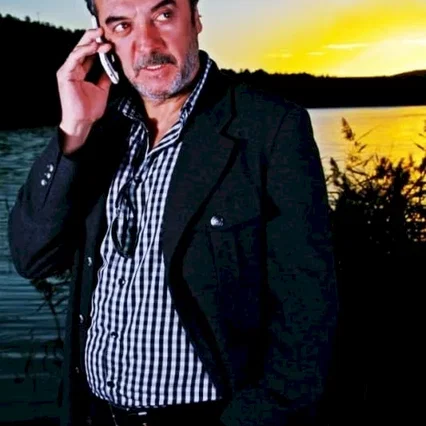  Mesut Akusta