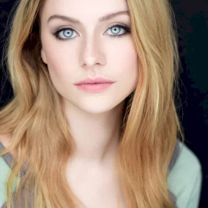  Maddie Phillips