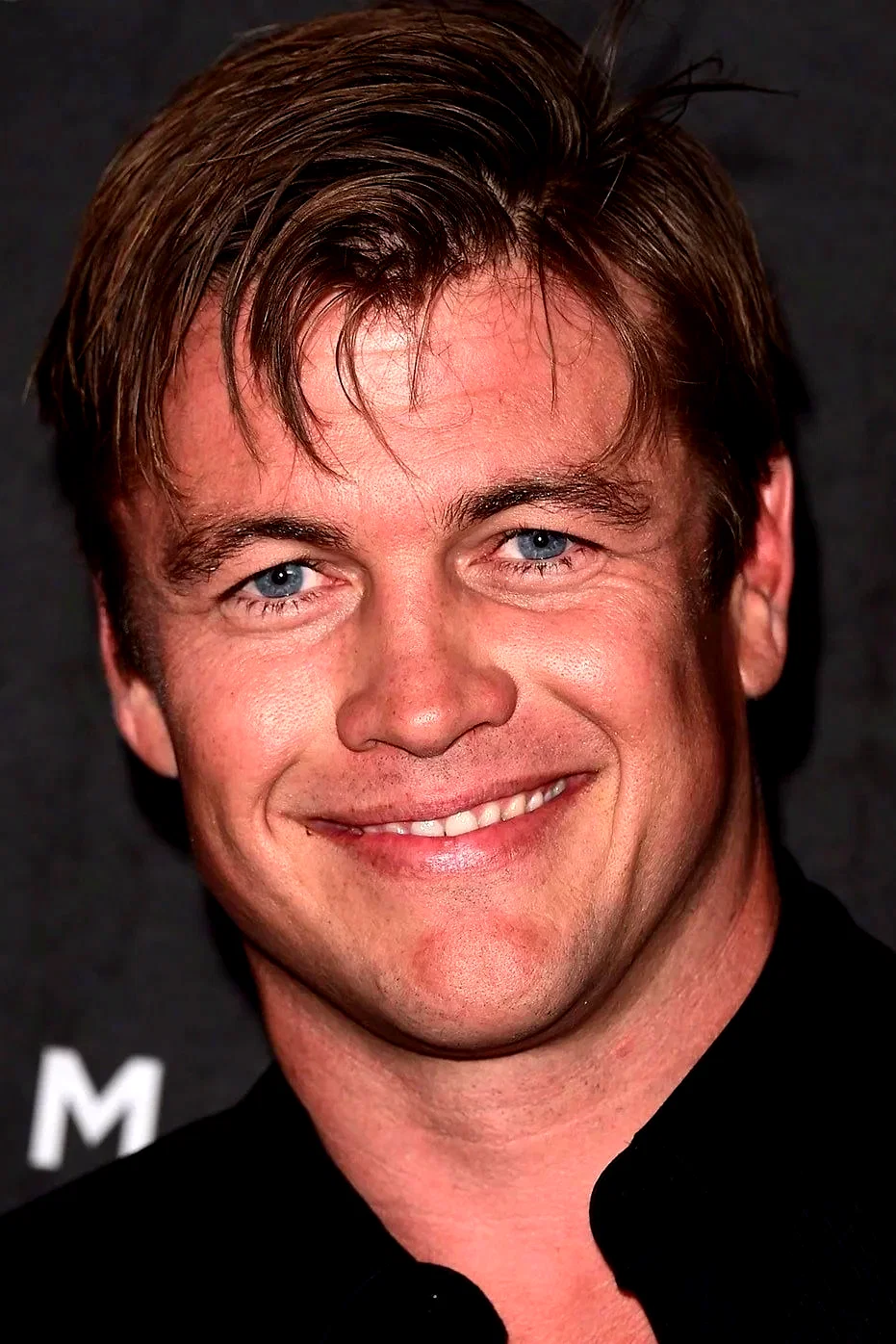  Luke Hemsworth
