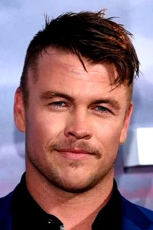  Luke Hemsworth