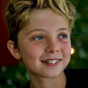 Photo star :  Roman Griffin Davis