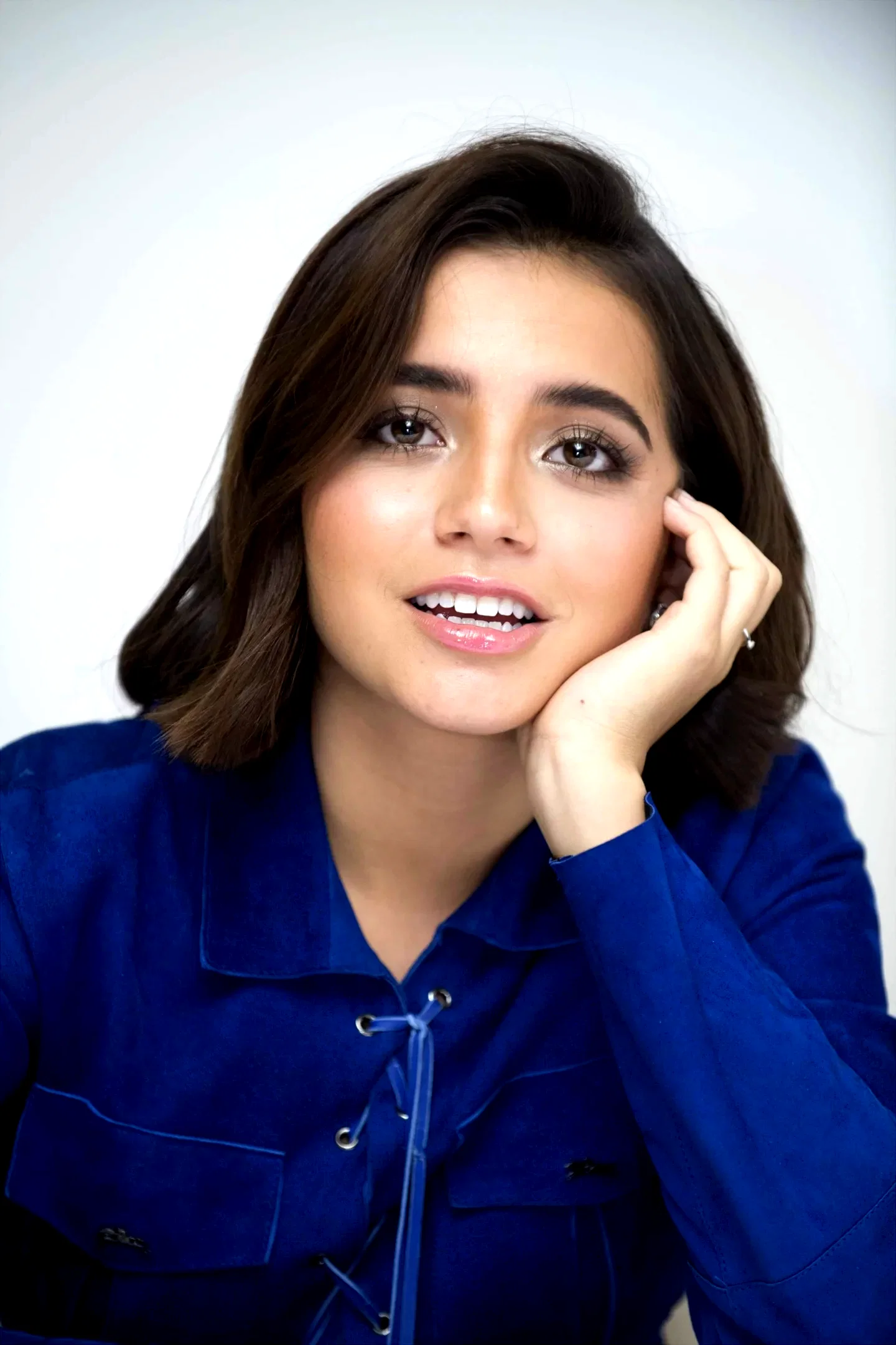  Isabela Merced