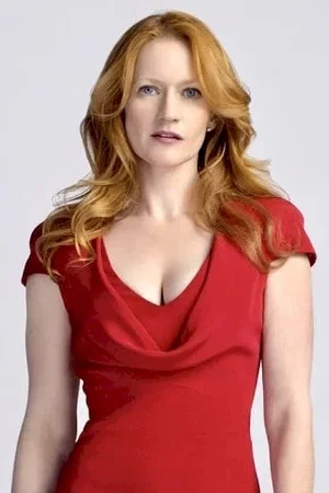 Paula Malcomson photo
