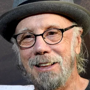Photo star :  Dayton Callie
