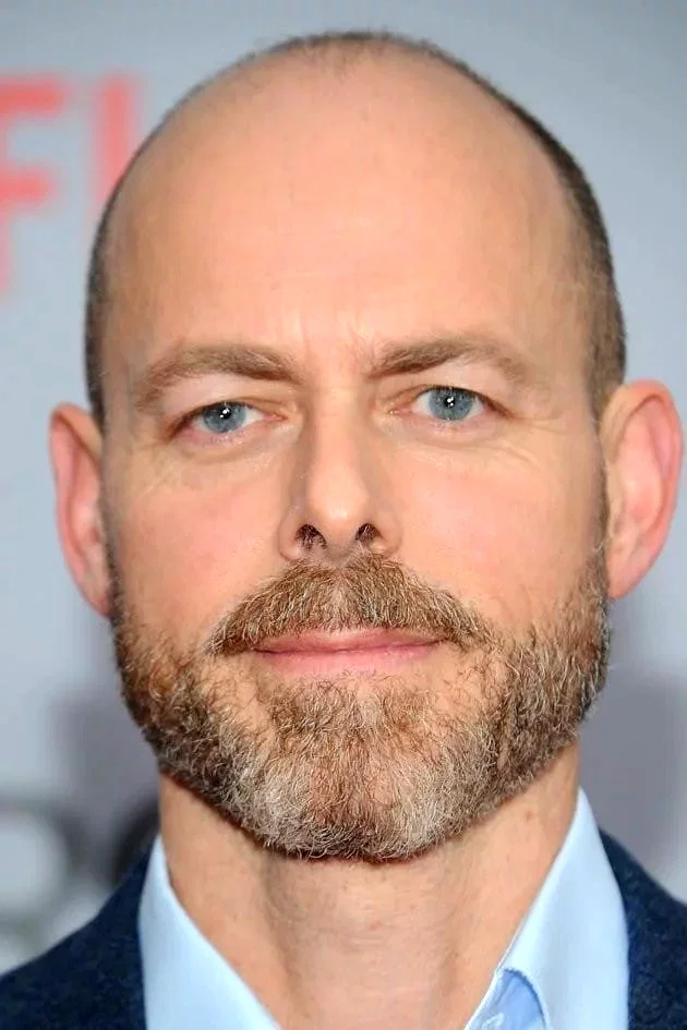  Daniel Minahan