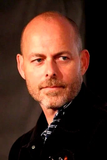  Daniel Minahan