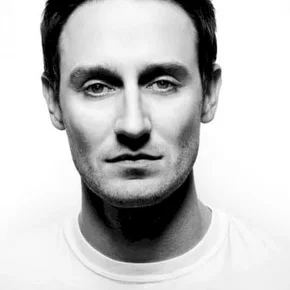 Photo star : Josh Stewart