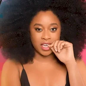 Photo star :  Phoebe Robinson