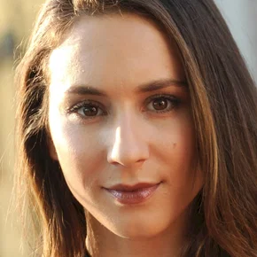 Photo star : Troian Bellisario