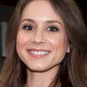Photo star : Troian Bellisario