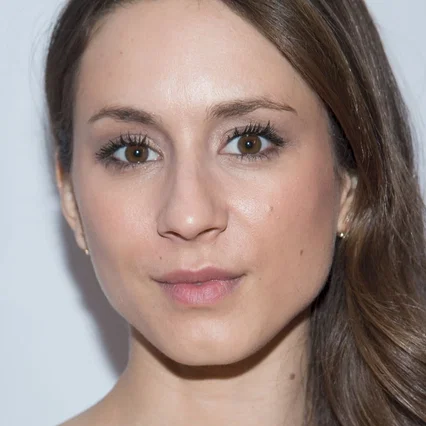 Troian Bellisario