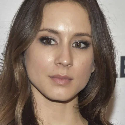 Troian Bellisario