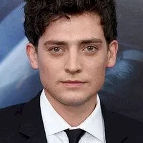 Photo star : Aneurin Barnard