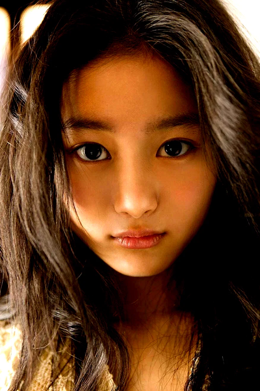  Shiori Kutsuna