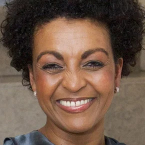 Photo star : Adjoa Andoh