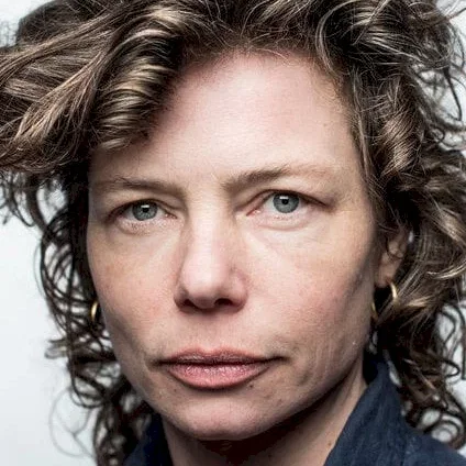  Suzan Boogaerdt
