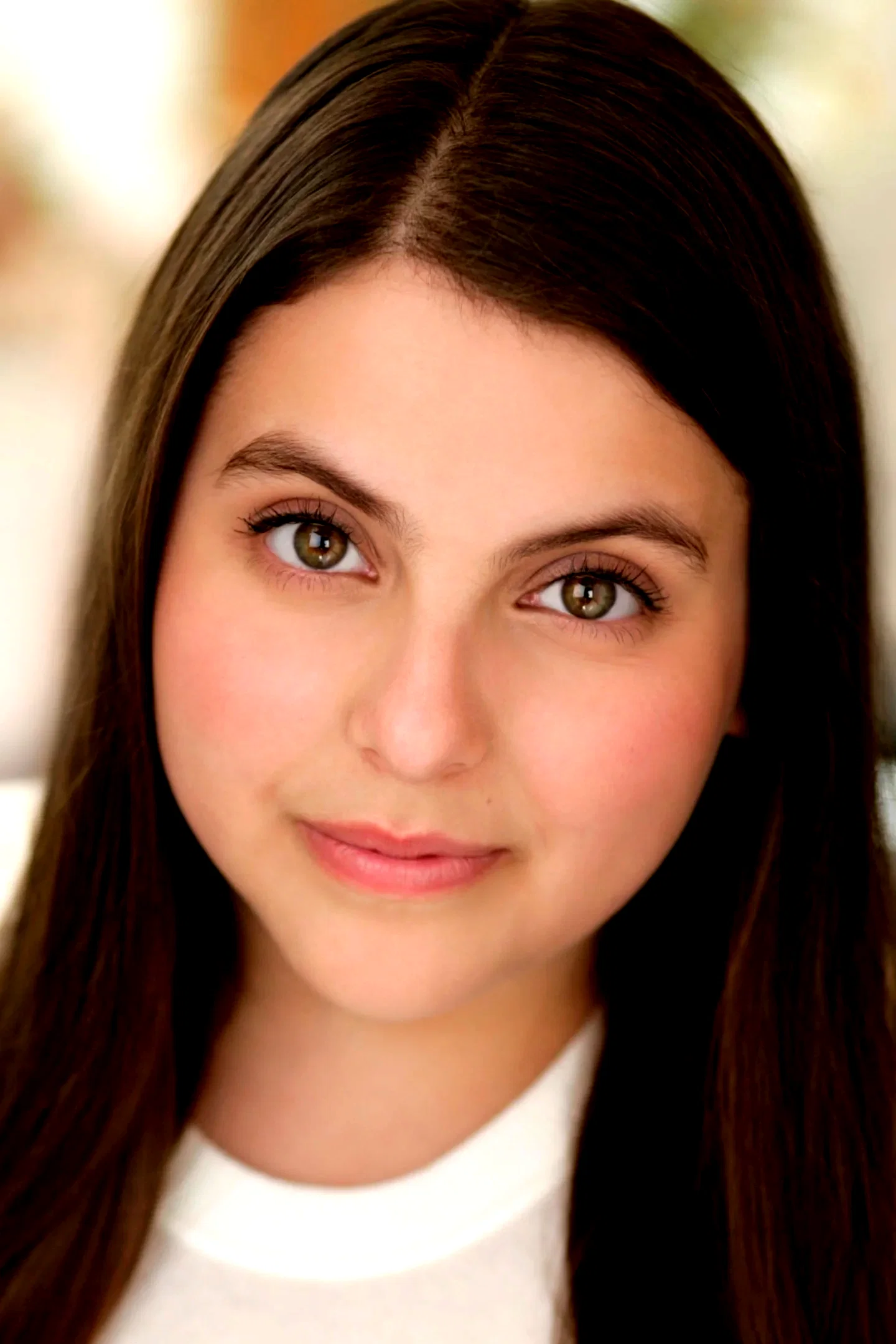  Beanie Feldstein