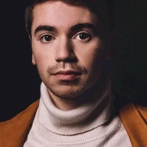 Photo star :  Noah Galvin