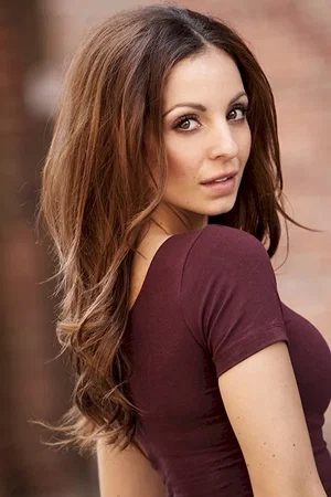  Farrah Aviva photo