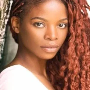  Lily Banda