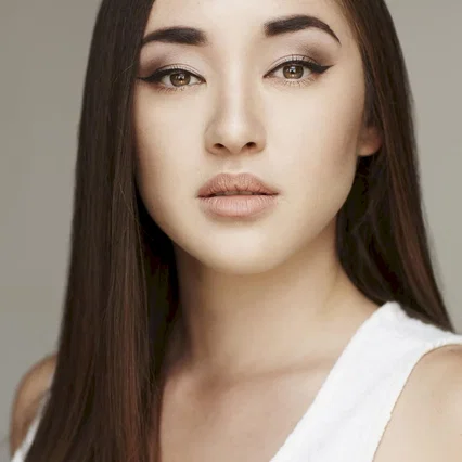  Stefanie Nakamura