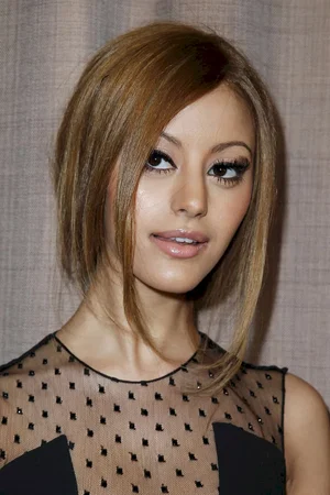  Zahia Dehar