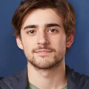 Photo star : Charlie Rowe