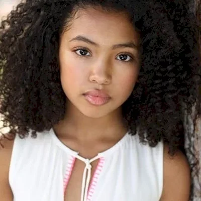 Anais Lee