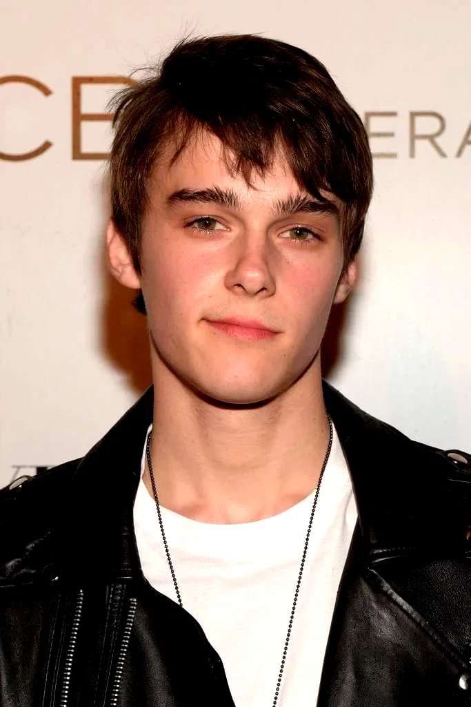  Mitchell Hope