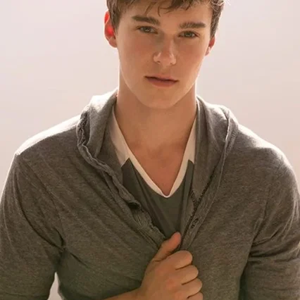  Mitchell Hope