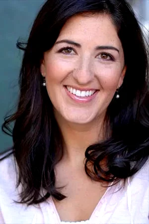  D'Arcy Carden